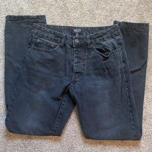 Men’s BoohooMAN black denim jeans, size 30 classic 5 pocket style.